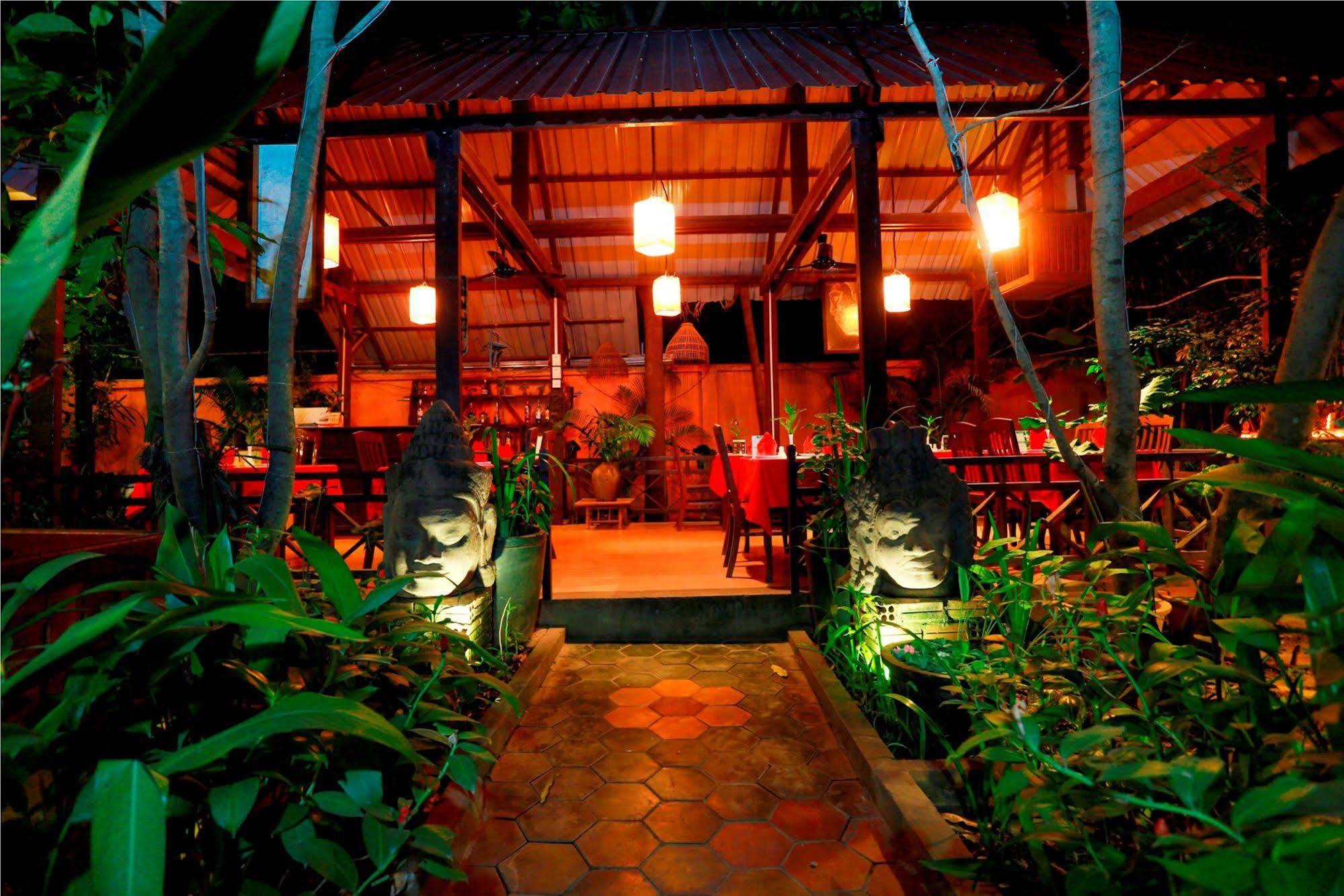 Forest King Hotel Siem Reap Dış mekan fotoğraf